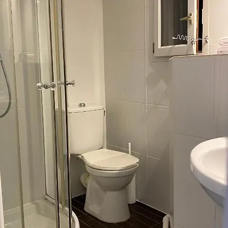 Marais Joli Deux Pièces * Parigi